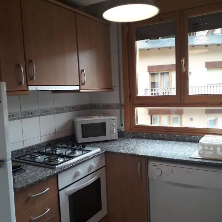 Apartament Les Llucanes *